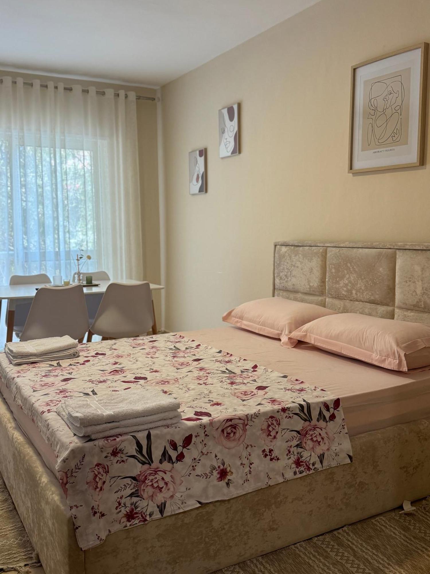 Sea & Gardenview Apartments Durrës Exterior foto