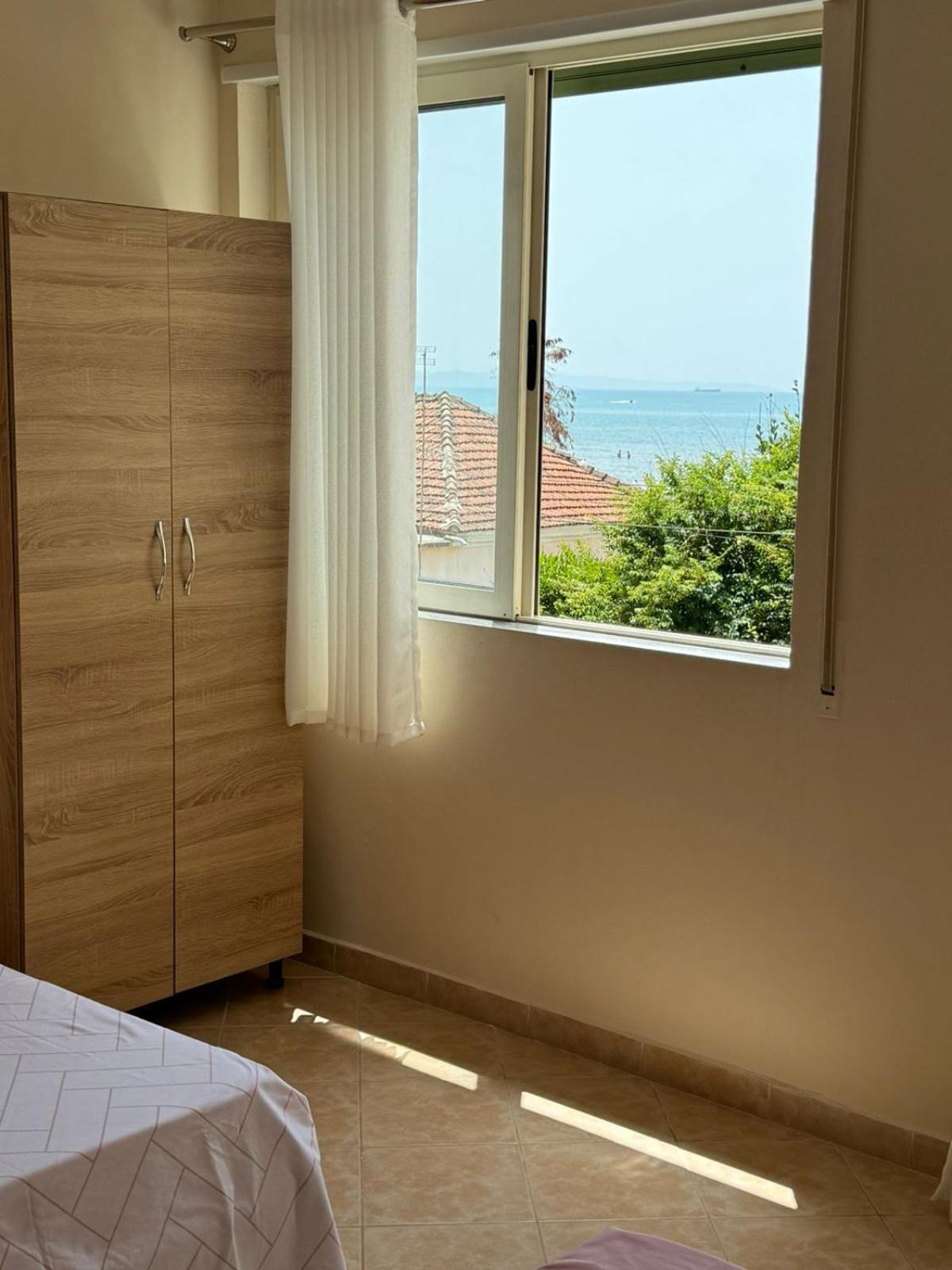 Sea & Gardenview Apartments Durrës Exterior foto